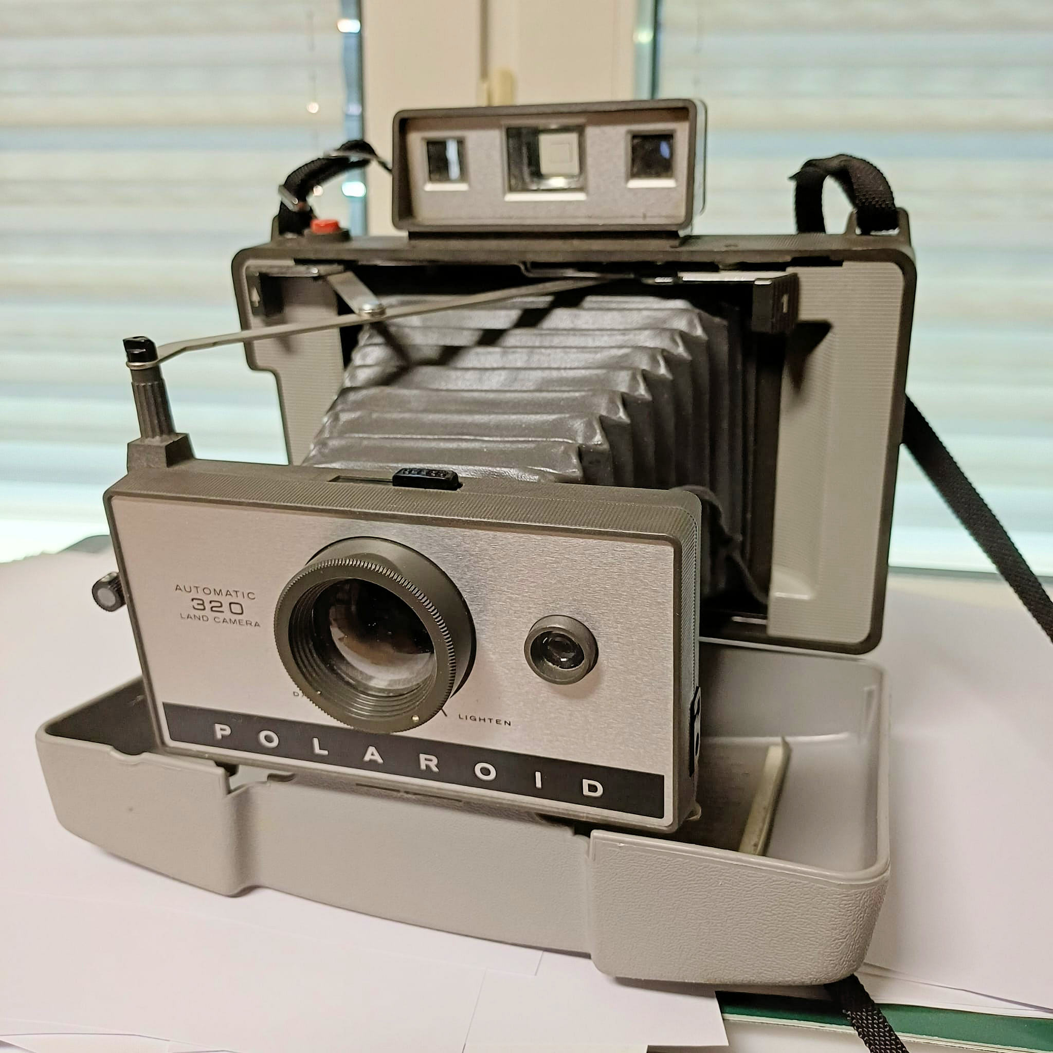 polaroid320 3